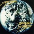 STRATUS/THROWING SHAPES